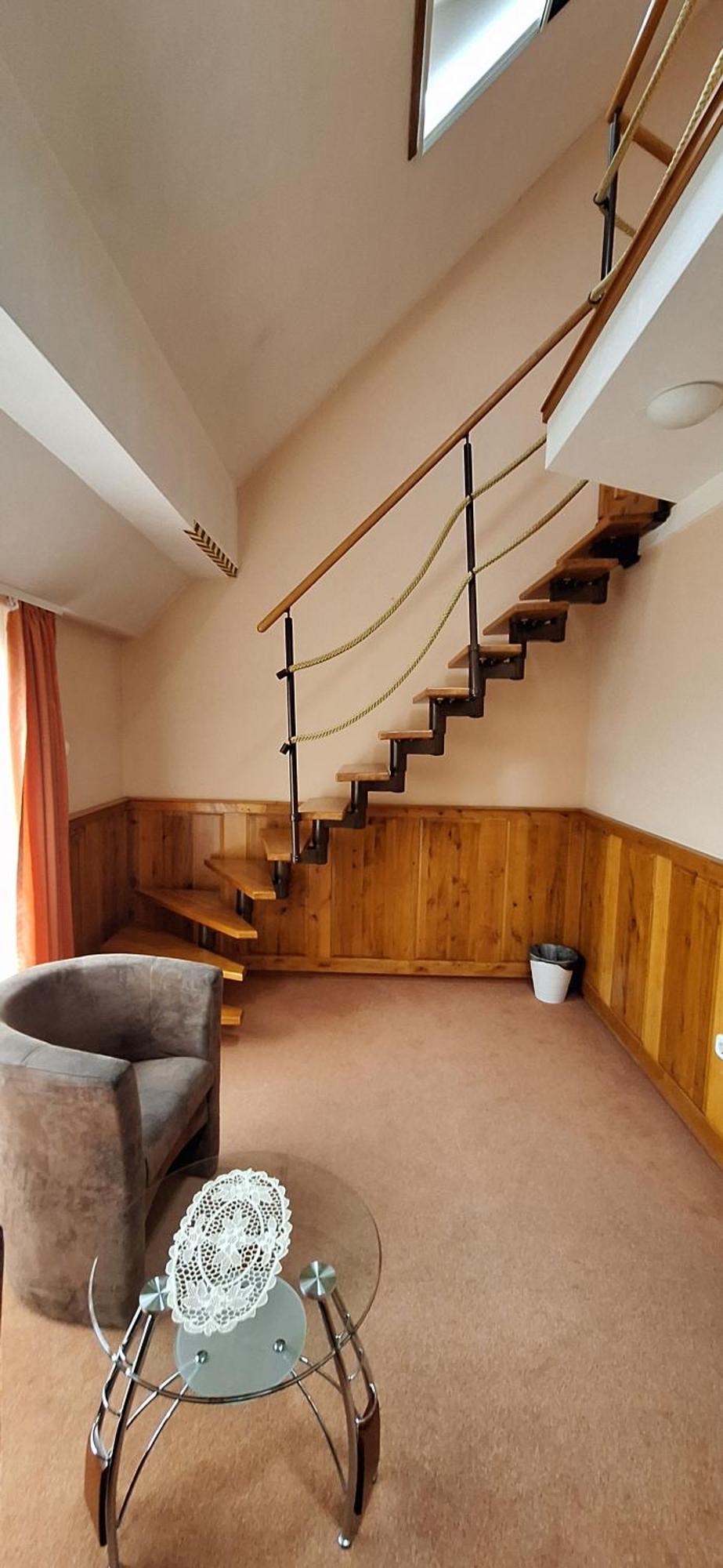 Atryum Hotel Сольнок Екстер'єр фото